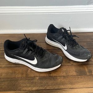 Men’s Nike Sneakers in Black